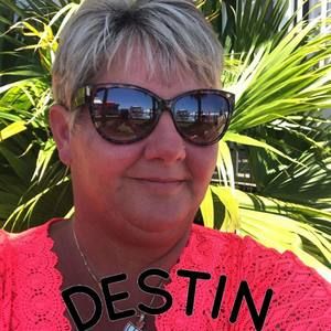 Meet your Posher, Angela